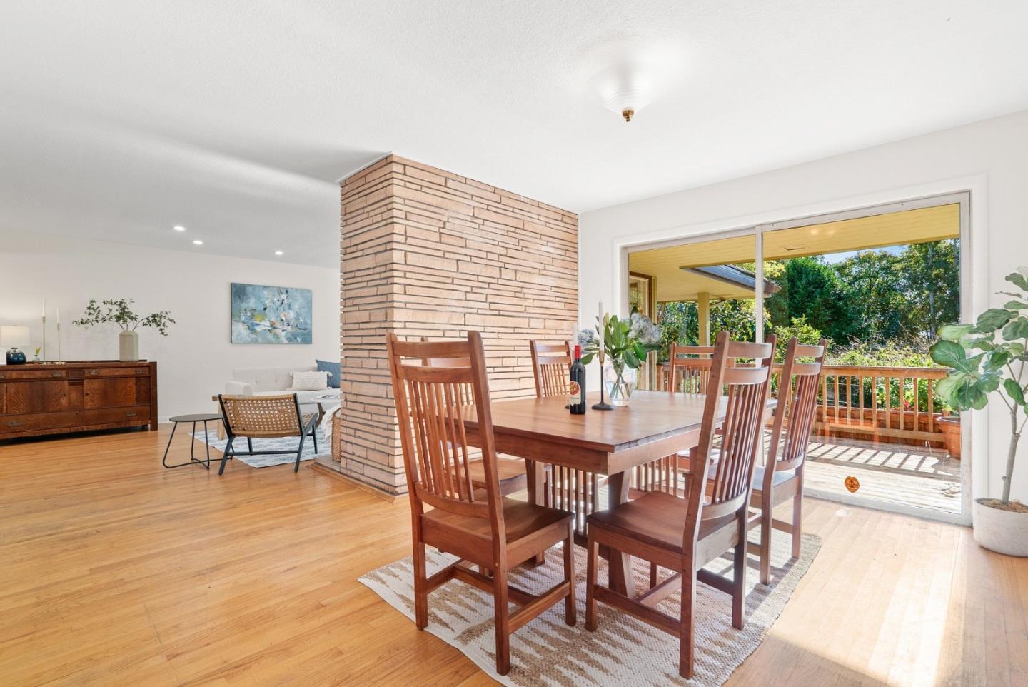 Detail Gallery Image 8 of 48 For 131 Spring St, Santa Cruz,  CA 95060 - 3 Beds | 1/1 Baths