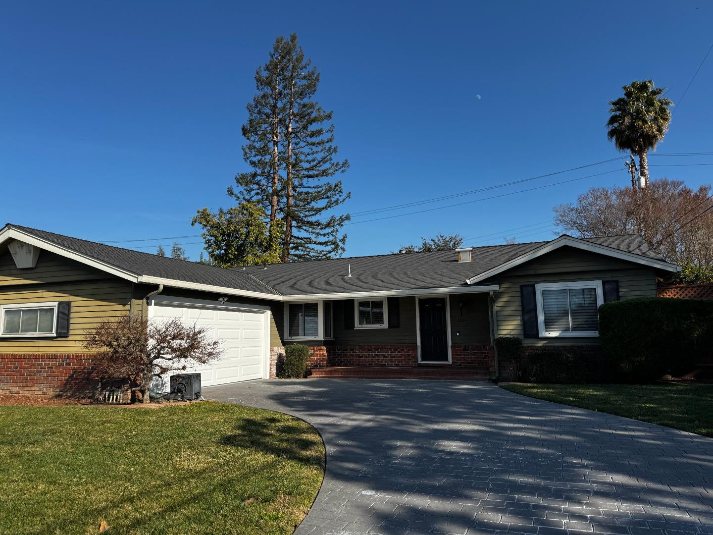 Front Image Thumbnail for ML82032744