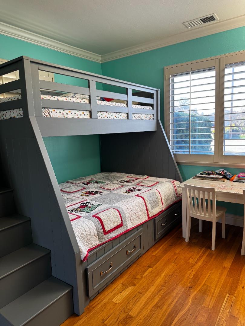 Detail Gallery Image 11 of 12 For 1054 Savannah Dr, San Jose,  CA 95117 - 3 Beds | 2 Baths