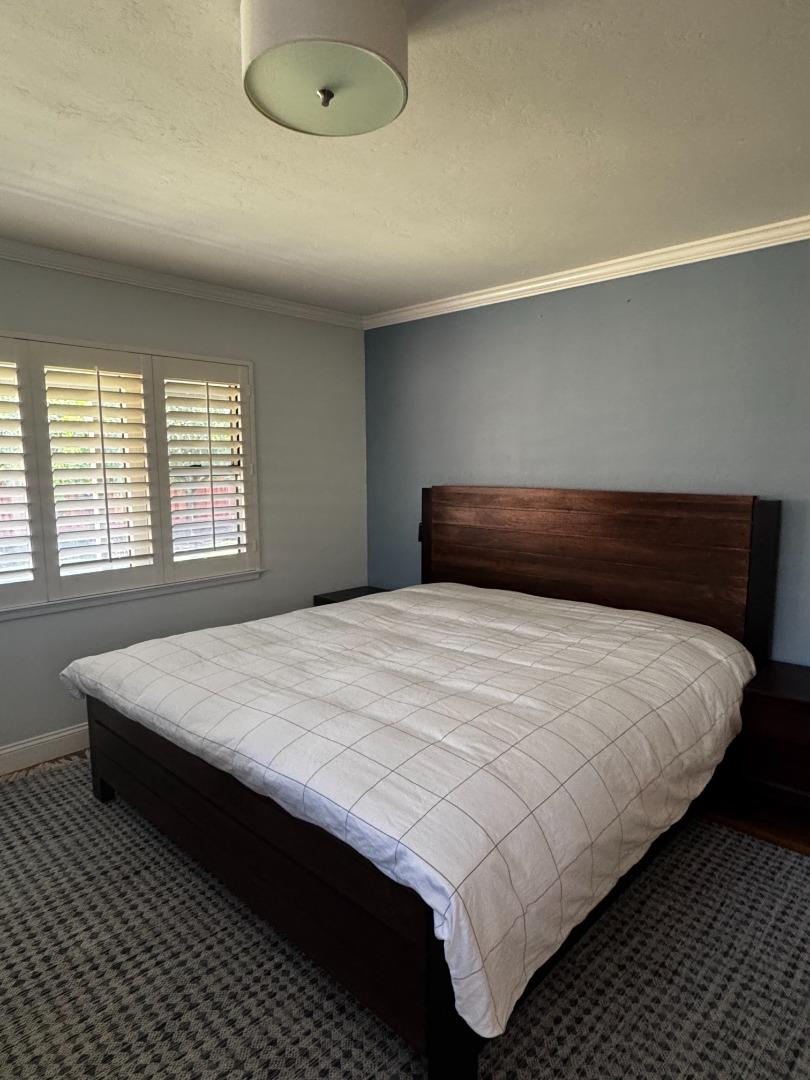 Detail Gallery Image 6 of 12 For 1054 Savannah Dr, San Jose,  CA 95117 - 3 Beds | 2 Baths