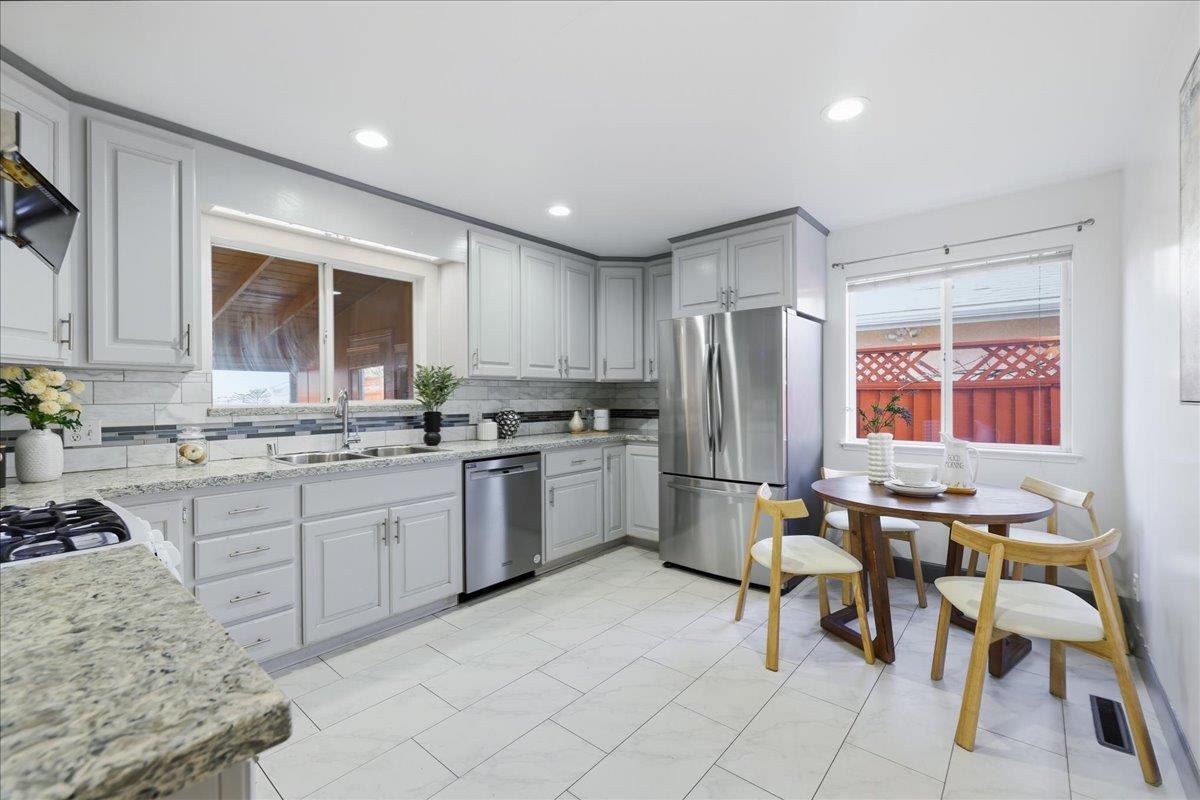 Detail Gallery Image 19 of 48 For 2245 Rosita Ave, Santa Clara,  CA 95050 - 4 Beds | 2 Baths