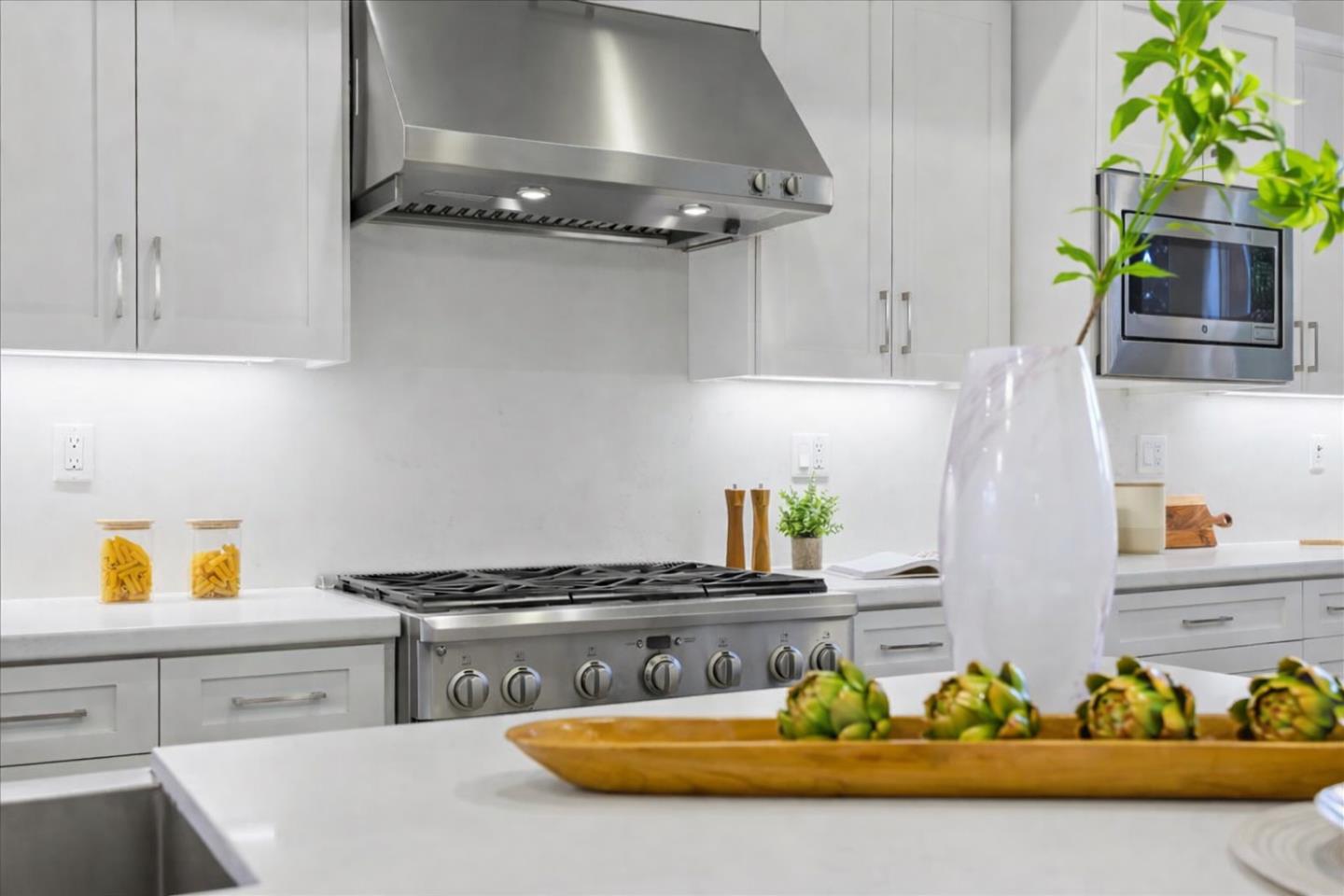 Photo #12: ML82032748 Listing: Photo #12