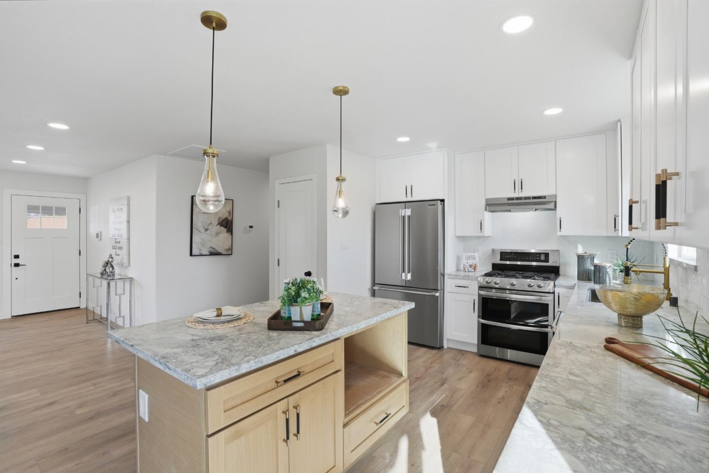 Detail Gallery Image 14 of 58 For 2842 Cornelius Dr, San Pablo,  CA 94806 - 3 Beds | 2 Baths