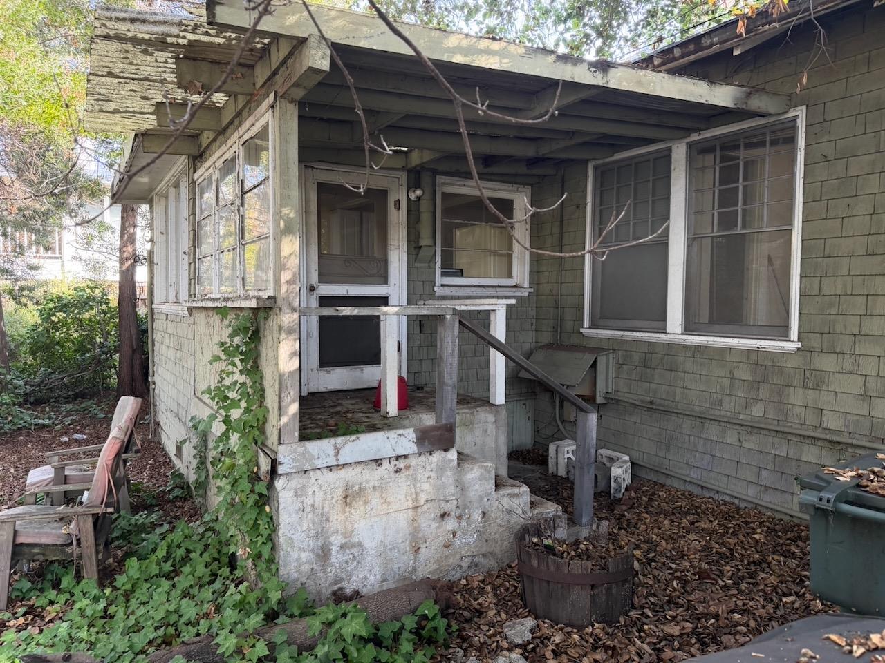 Detail Gallery Image 35 of 41 For 653 Melville Ave, Palo Alto,  CA 94301 - – Beds | – Baths