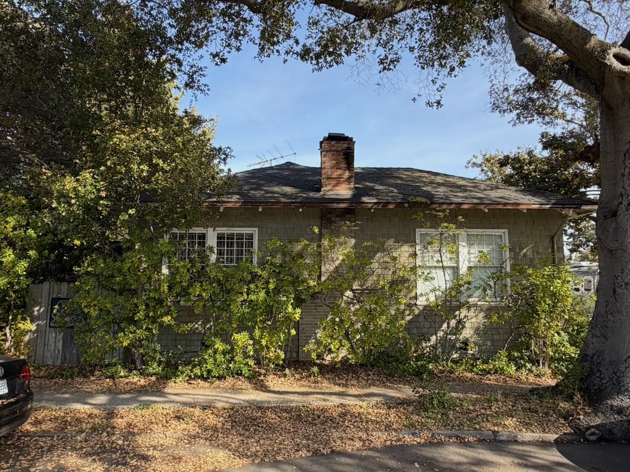 Detail Gallery Image 4 of 41 For 653 Melville Ave, Palo Alto,  CA 94301 - – Beds | – Baths