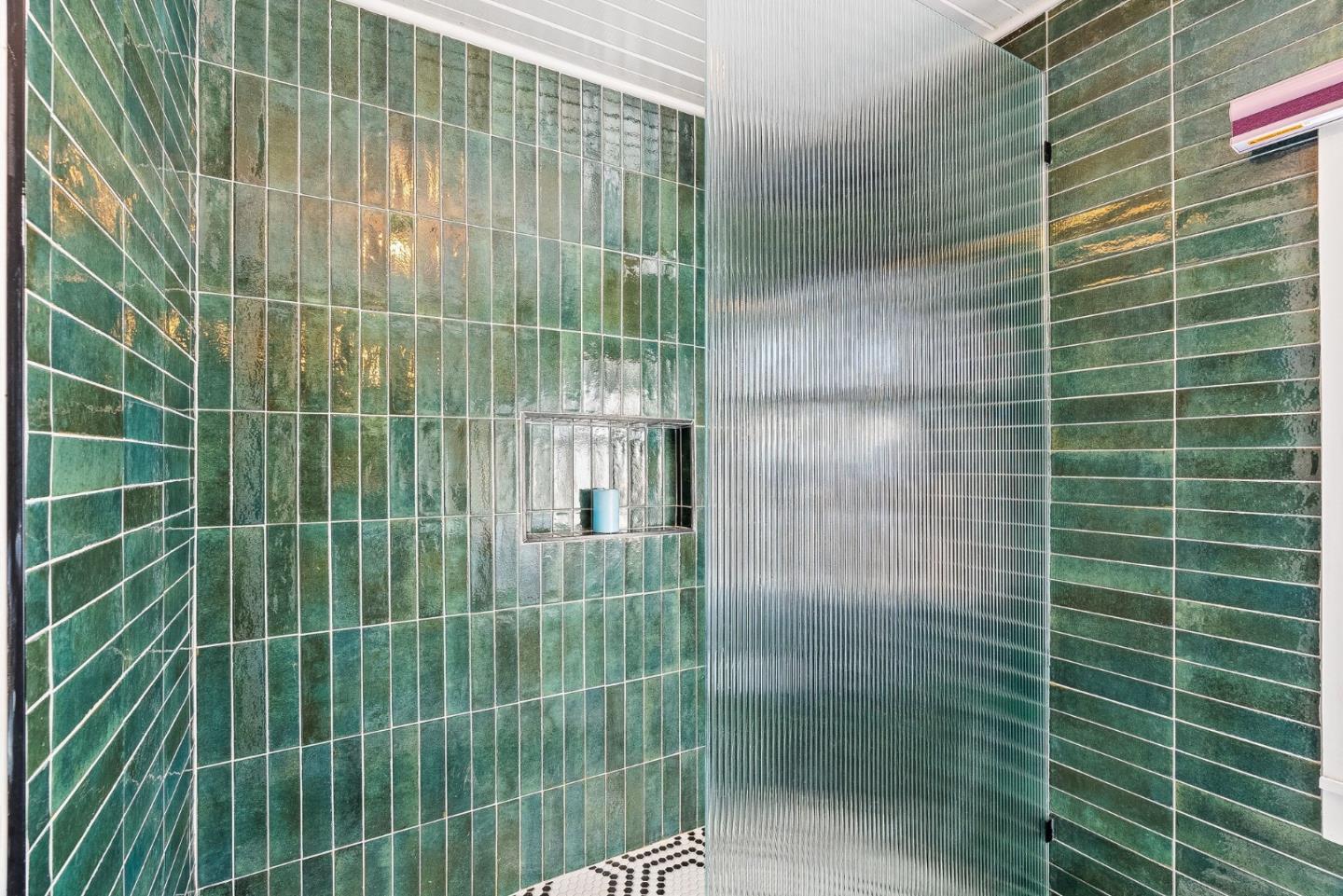 Detail Gallery Image 14 of 29 For 144 Averitt St, Santa Cruz,  CA 95060 - 2 Beds | 1 Baths