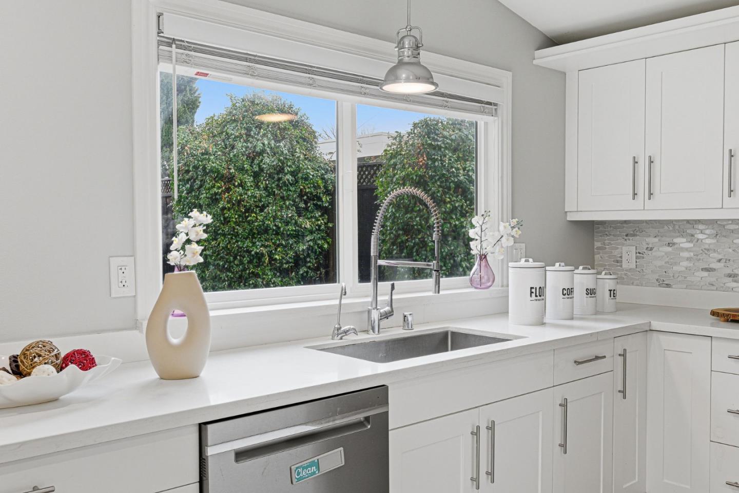 Detail Gallery Image 18 of 48 For 4915 Adair Way, San Jose,  CA 95124 - 4 Beds | 2 Baths