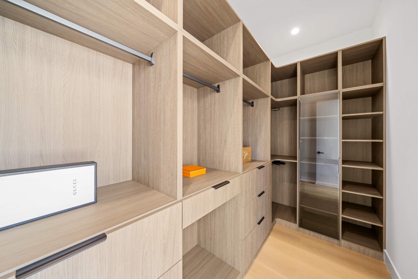 Detail Gallery Image 47 of 56 For 89 Centre St, Mountain View,  CA 94041 - 5 Beds | 4/1 Baths