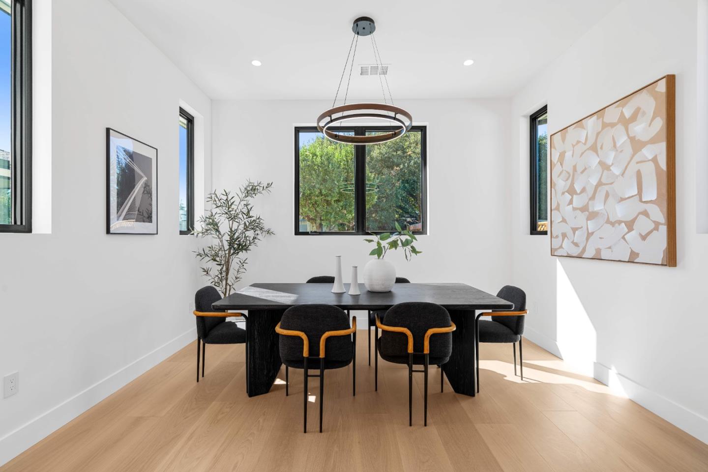 Detail Gallery Image 50 of 56 For 89 Centre St, Mountain View,  CA 94041 - 5 Beds | 4/1 Baths