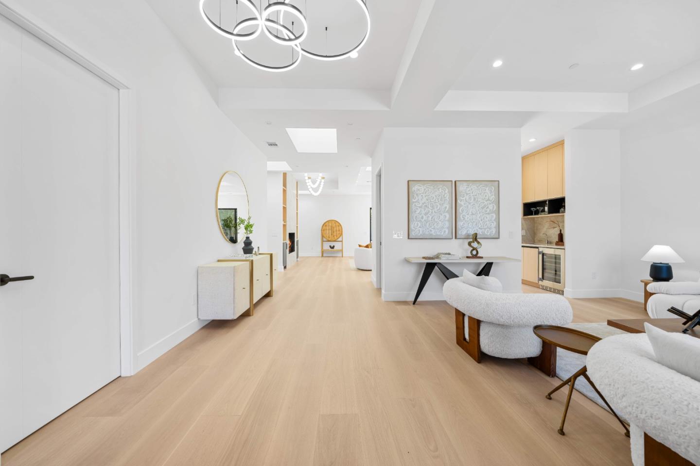 Detail Gallery Image 7 of 56 For 89 Centre St, Mountain View,  CA 94041 - 5 Beds | 4/1 Baths