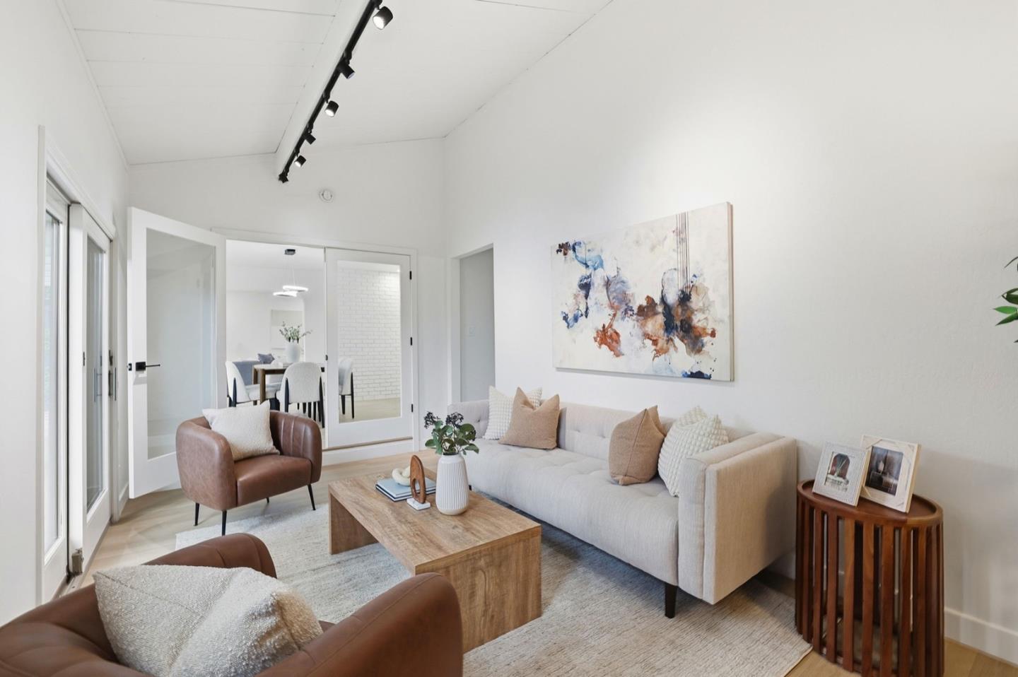 Detail Gallery Image 18 of 50 For 1790 Karameos Ct, Sunnyvale,  CA 94087 - 4 Beds | 2/1 Baths