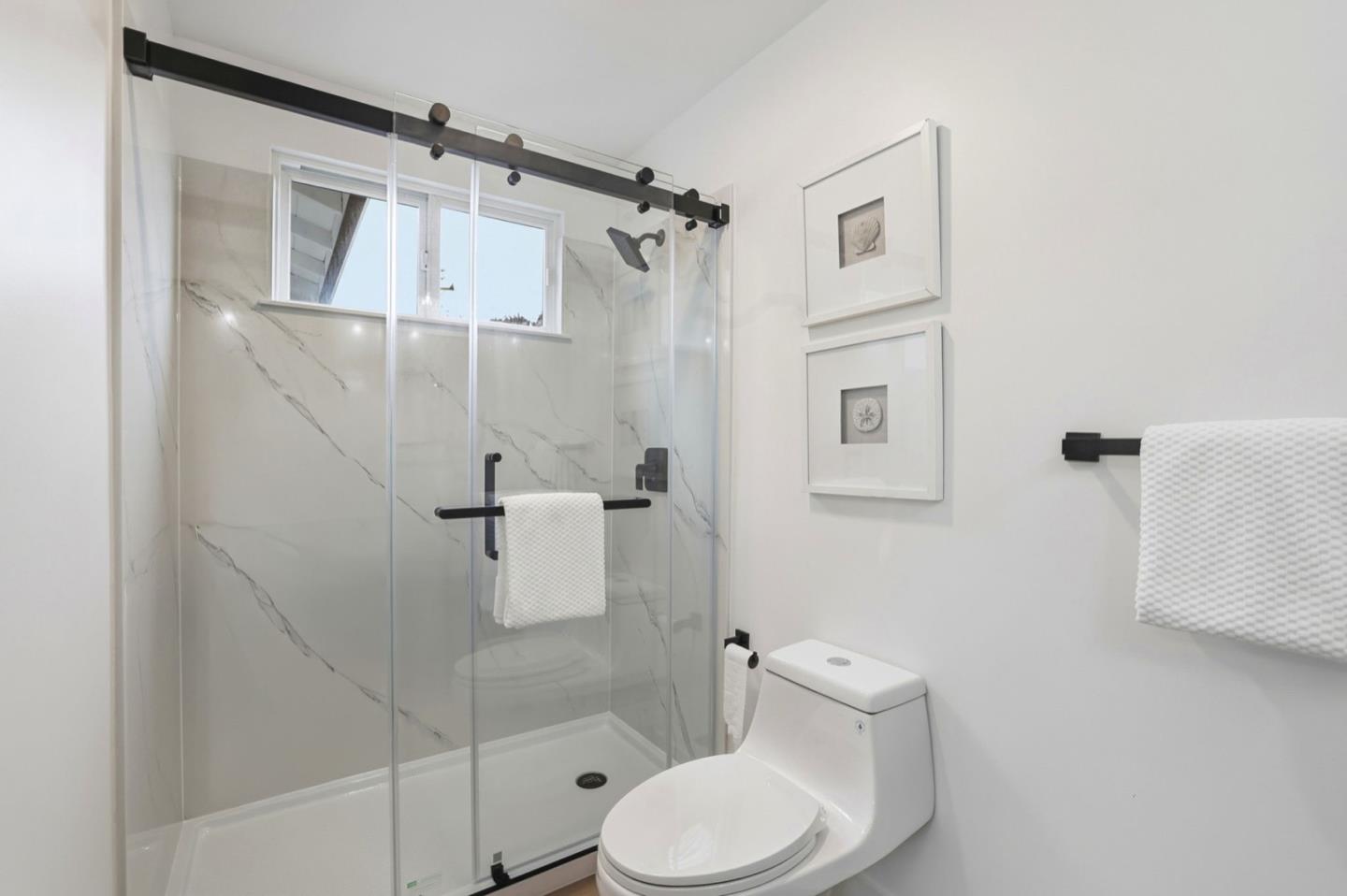 Detail Gallery Image 25 of 50 For 1790 Karameos Ct, Sunnyvale,  CA 94087 - 4 Beds | 2/1 Baths