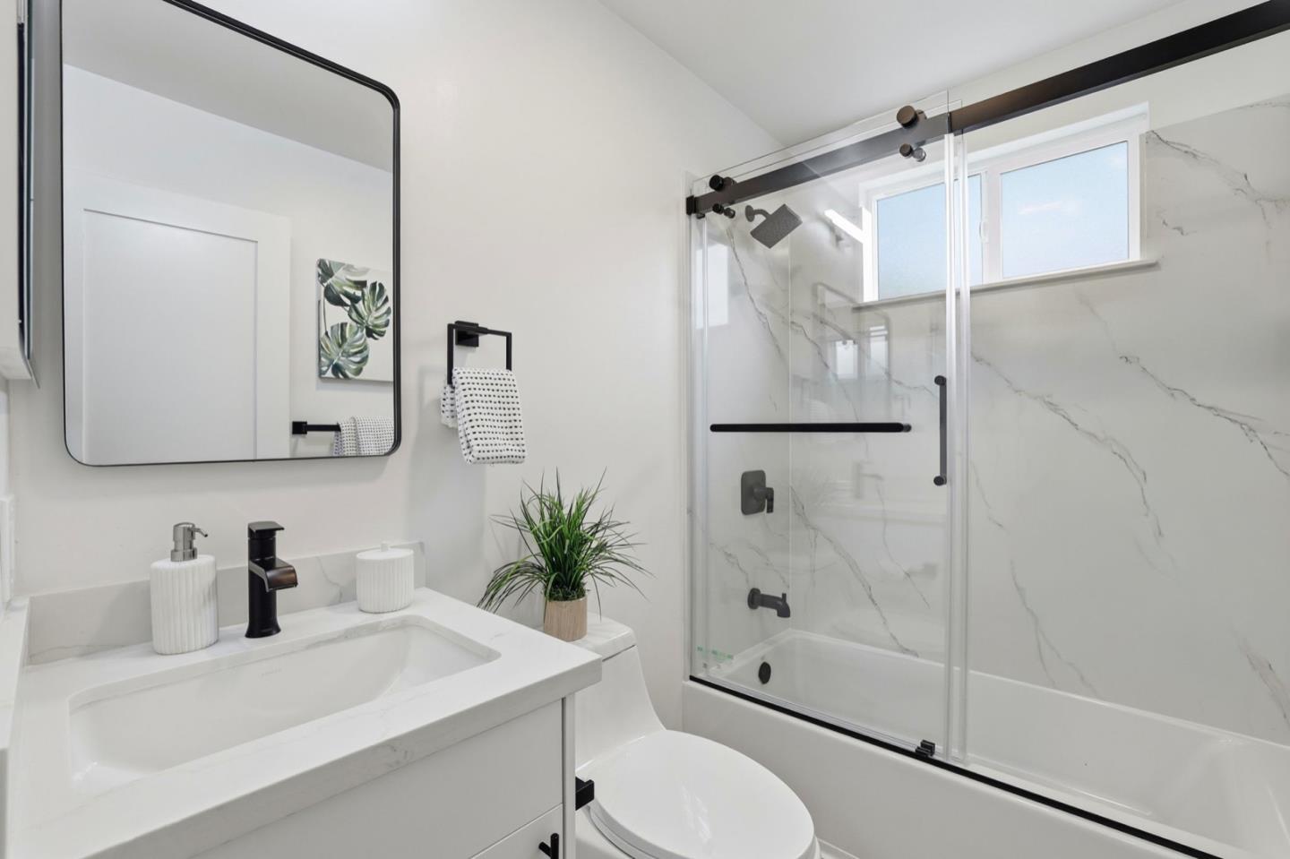 Detail Gallery Image 34 of 50 For 1790 Karameos Ct, Sunnyvale,  CA 94087 - 4 Beds | 2/1 Baths