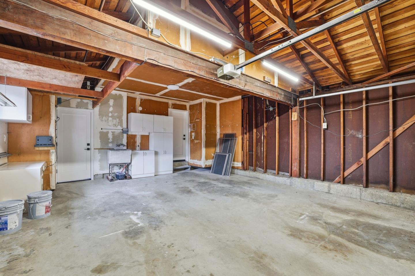 Detail Gallery Image 36 of 50 For 1790 Karameos Ct, Sunnyvale,  CA 94087 - 4 Beds | 2/1 Baths