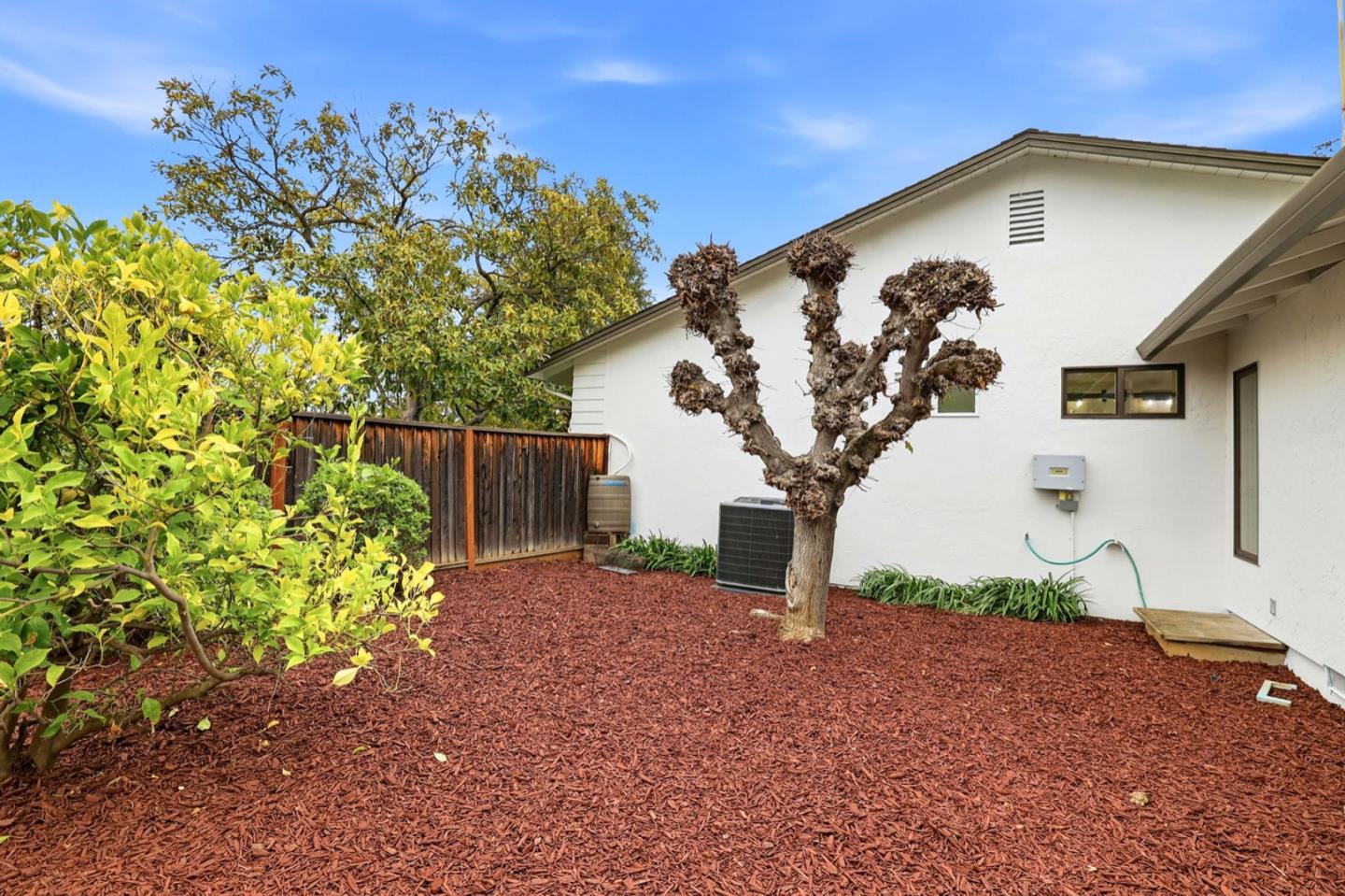 Detail Gallery Image 47 of 50 For 1790 Karameos Ct, Sunnyvale,  CA 94087 - 4 Beds | 2/1 Baths