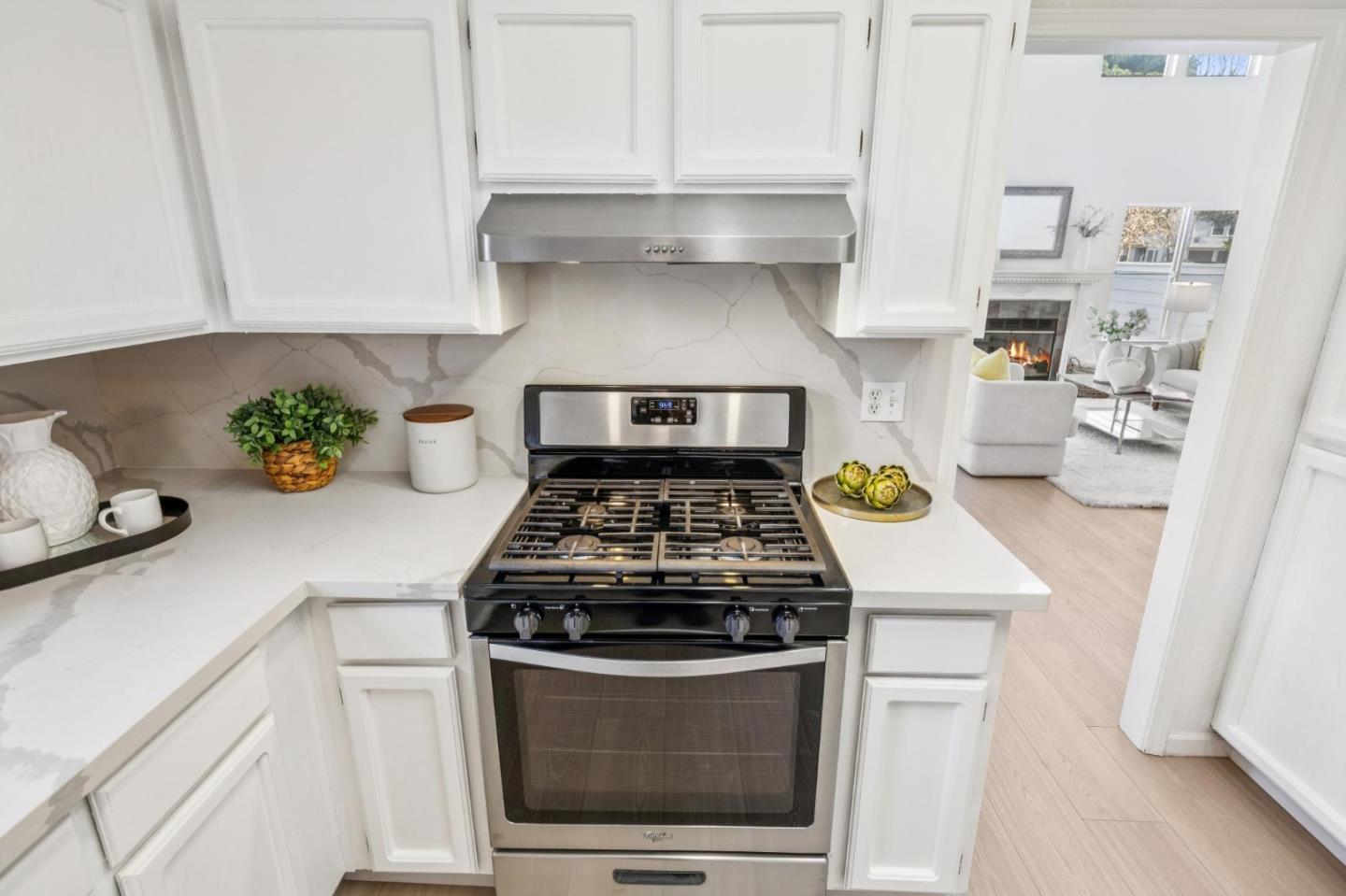 Photo #27: ML82032762 Listing: Photo #27