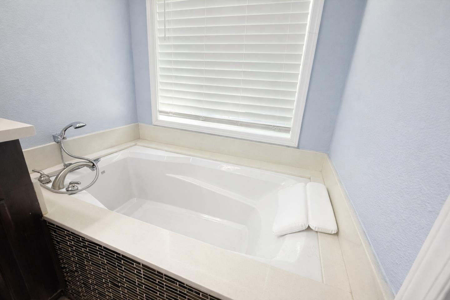 Detail Gallery Image 11 of 22 For 1520 E Capitol Expy #54,  San Jose,  CA 95121 - 3 Beds | 2 Baths