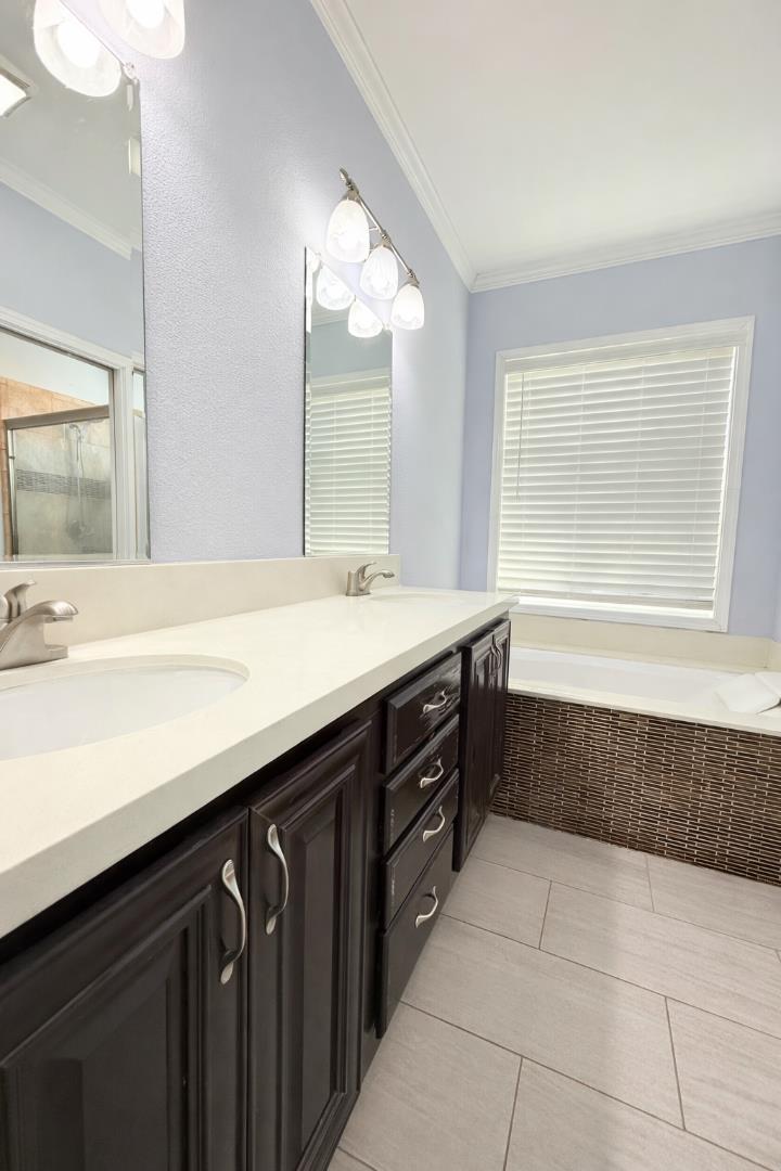 Detail Gallery Image 12 of 22 For 1520 E Capitol Expy #54,  San Jose,  CA 95121 - 3 Beds | 2 Baths