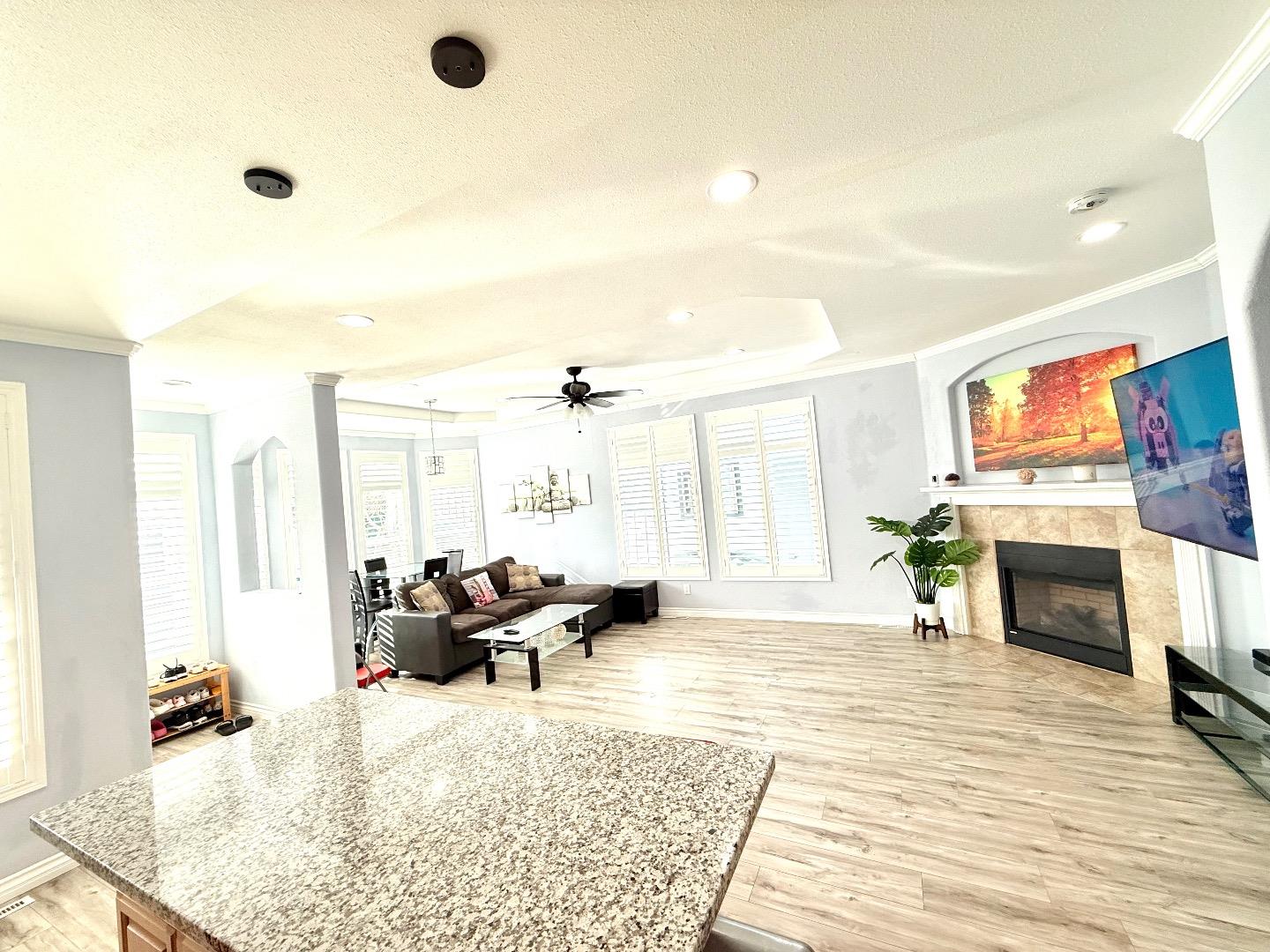 Detail Gallery Image 4 of 22 For 1520 E Capitol Expy #54,  San Jose,  CA 95121 - 3 Beds | 2 Baths