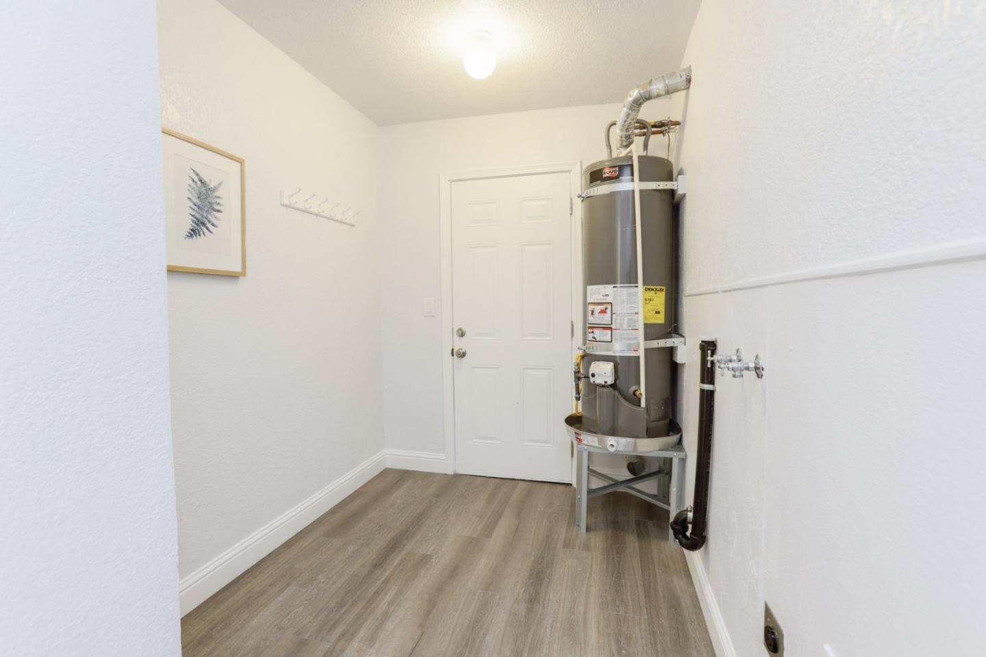 Detail Gallery Image 11 of 35 For 2904 El Sobrante St, Santa Clara,  CA 95051 - 3 Beds | 1/1 Baths