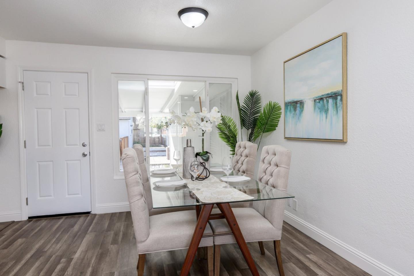 Detail Gallery Image 5 of 35 For 2904 El Sobrante St, Santa Clara,  CA 95051 - 3 Beds | 1/1 Baths