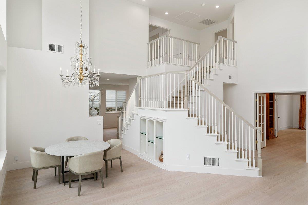 Detail Gallery Image 10 of 66 For 142 Monaco Dr, Redwood Shores,  CA 94065 - 4 Beds | 3 Baths