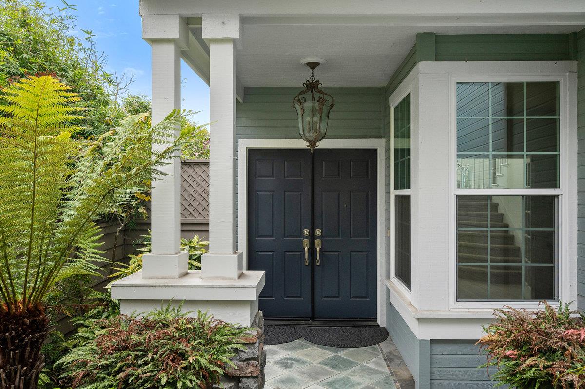 Detail Gallery Image 2 of 66 For 142 Monaco Dr, Redwood Shores,  CA 94065 - 4 Beds | 3 Baths