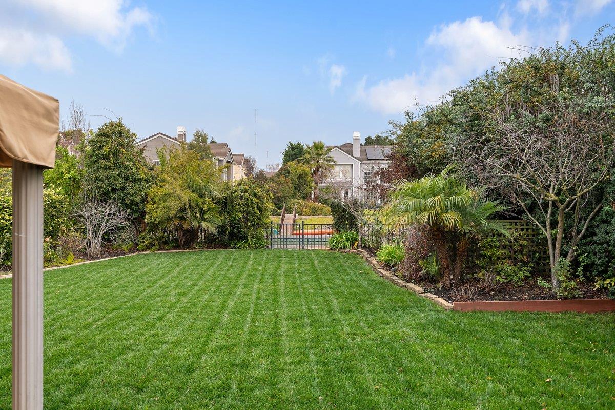 Detail Gallery Image 32 of 66 For 142 Monaco Dr, Redwood Shores,  CA 94065 - 4 Beds | 3 Baths