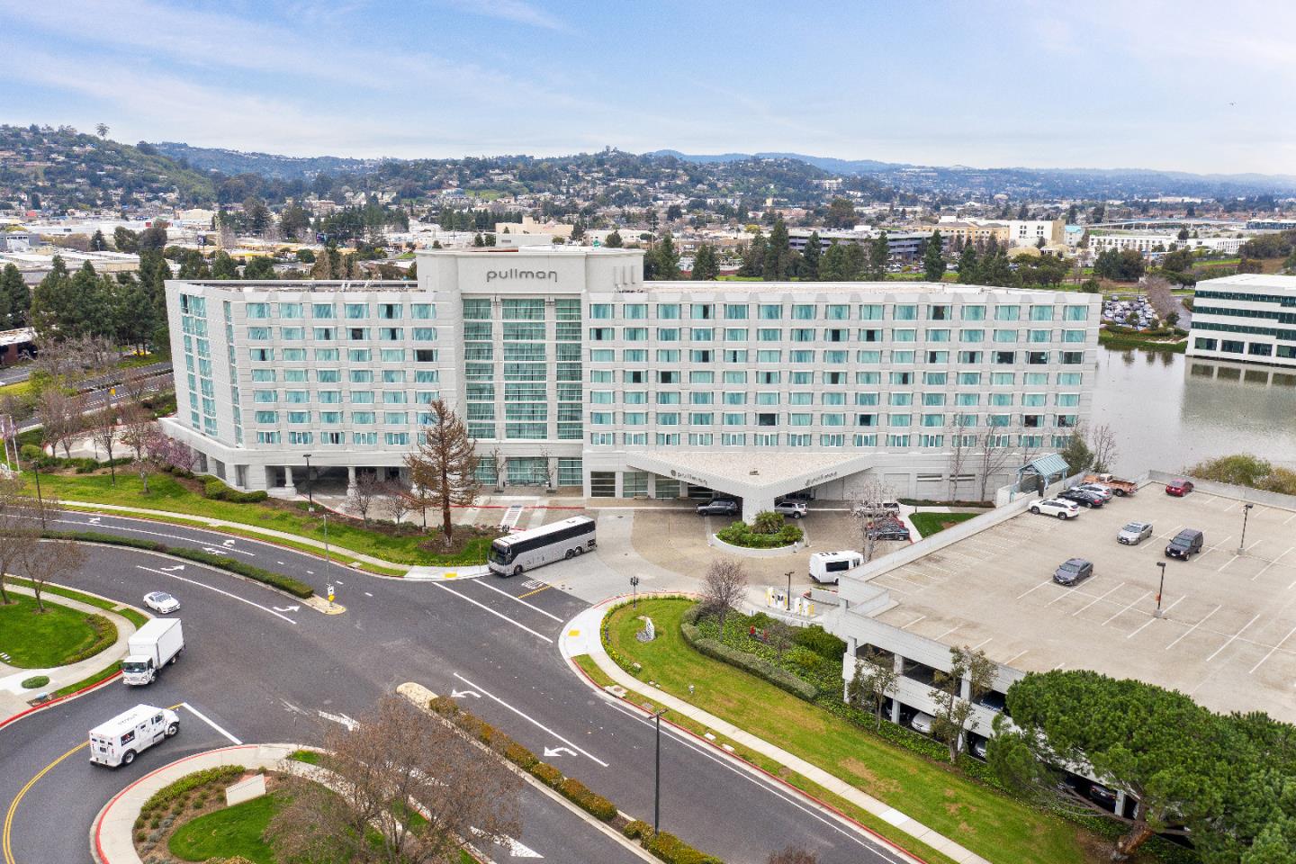 Detail Gallery Image 43 of 66 For 142 Monaco Dr, Redwood Shores,  CA 94065 - 4 Beds | 3 Baths