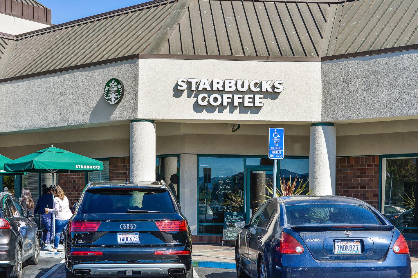 Detail Gallery Image 48 of 66 For 142 Monaco Dr, Redwood Shores,  CA 94065 - 4 Beds | 3 Baths