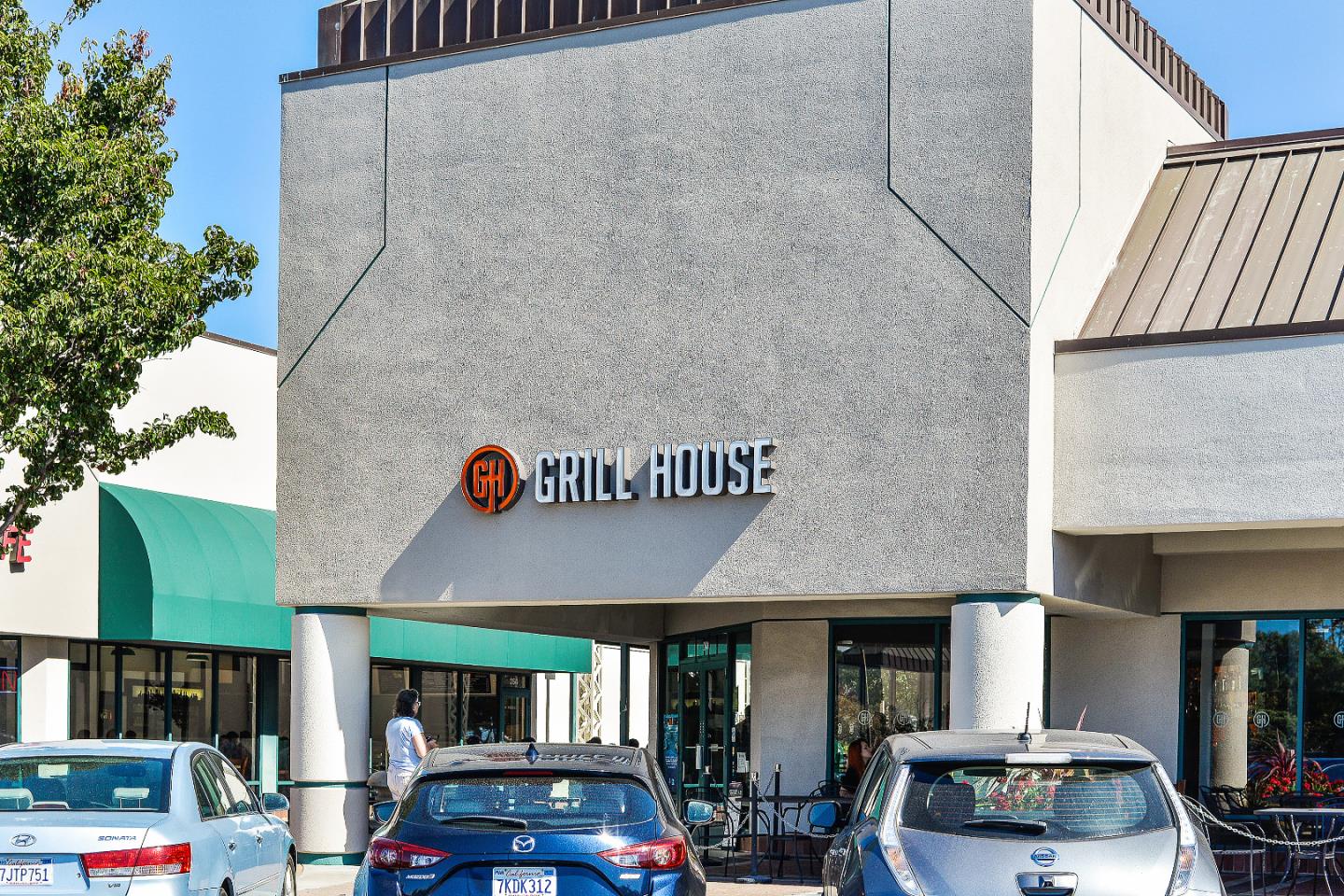 Detail Gallery Image 49 of 66 For 142 Monaco Dr, Redwood Shores,  CA 94065 - 4 Beds | 3 Baths