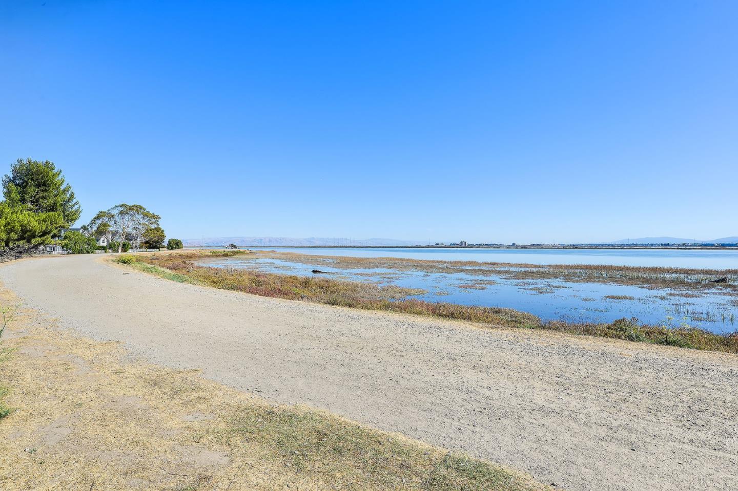 Detail Gallery Image 64 of 66 For 142 Monaco Dr, Redwood Shores,  CA 94065 - 4 Beds | 3 Baths