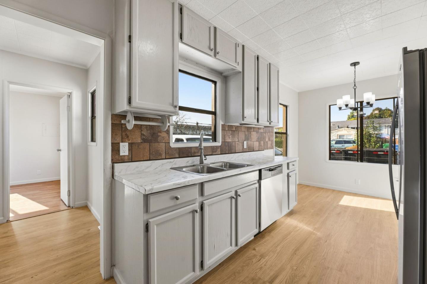 Detail Gallery Image 10 of 26 For 26786 Clarkford St, Hayward,  CA 94544 - 4 Beds | 2 Baths