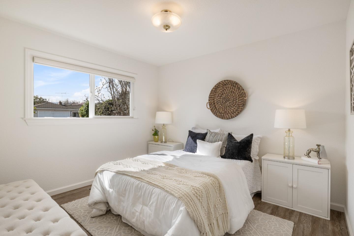 Detail Gallery Image 18 of 29 For 961 Harney Way, Sunnyvale,  CA 94087 - 3 Beds | 2/1 Baths