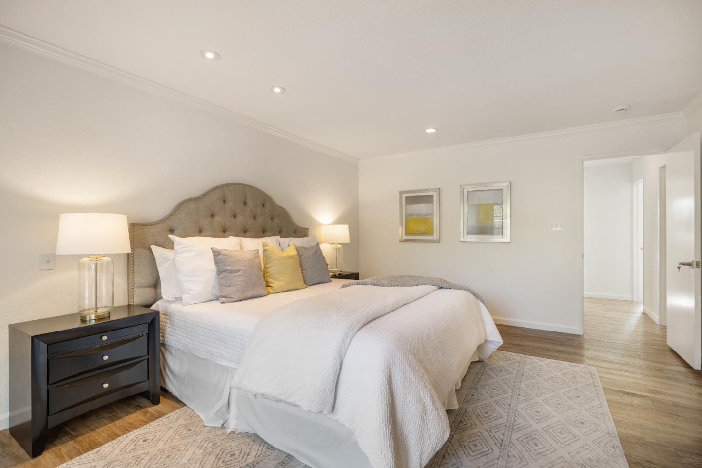 Detail Gallery Image 23 of 29 For 961 Harney Way, Sunnyvale,  CA 94087 - 3 Beds | 2/1 Baths