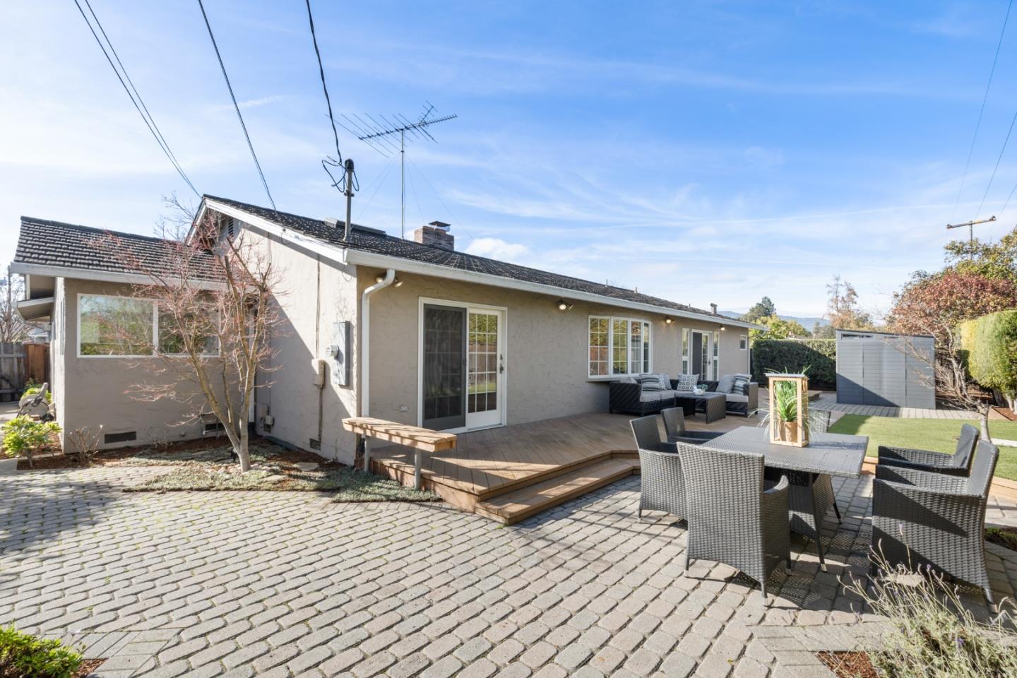 Detail Gallery Image 28 of 29 For 961 Harney Way, Sunnyvale,  CA 94087 - 3 Beds | 2/1 Baths