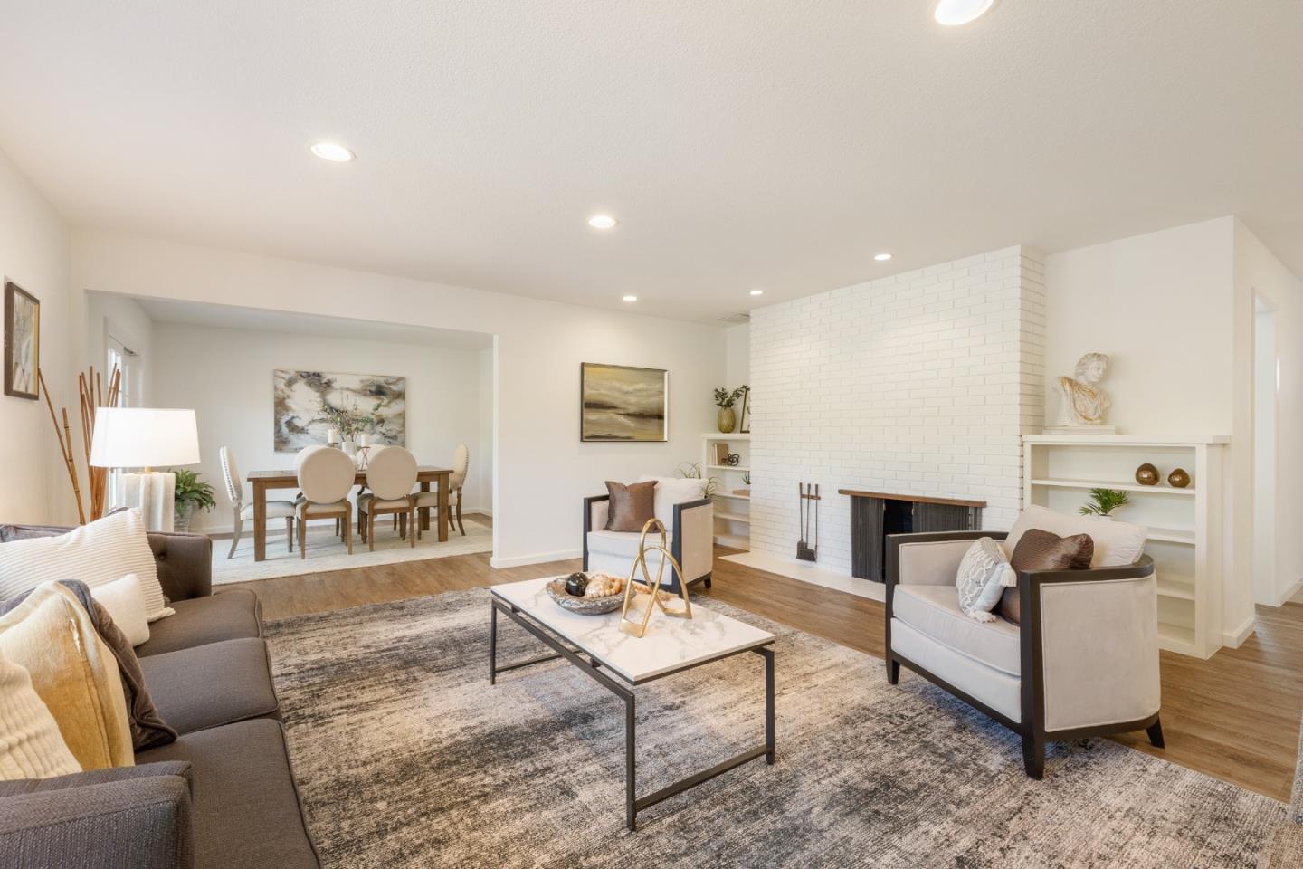 Detail Gallery Image 3 of 29 For 961 Harney Way, Sunnyvale,  CA 94087 - 3 Beds | 2/1 Baths