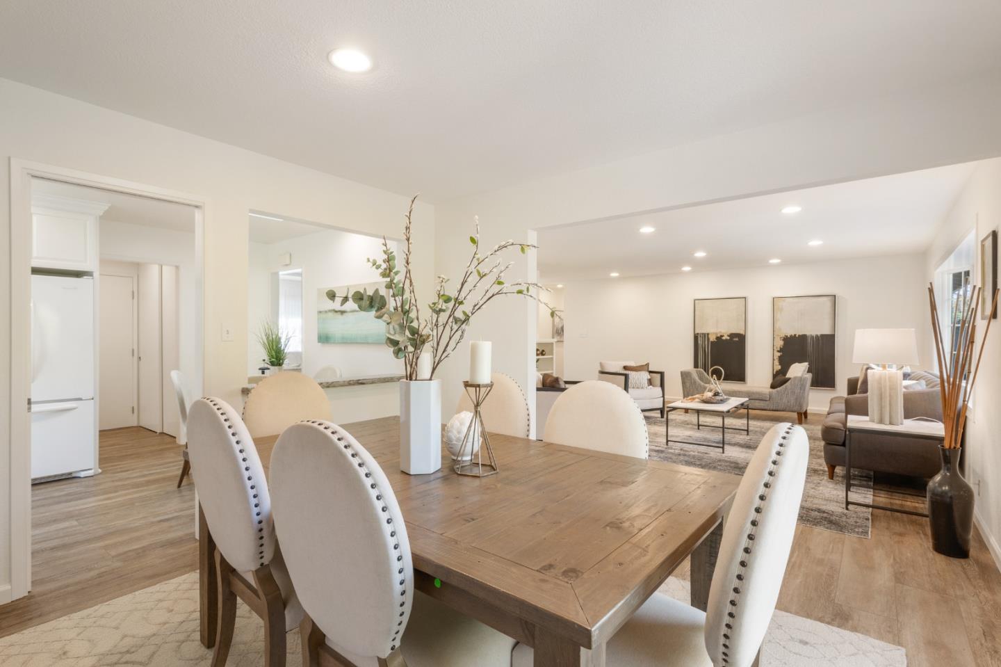 Detail Gallery Image 6 of 29 For 961 Harney Way, Sunnyvale,  CA 94087 - 3 Beds | 2/1 Baths