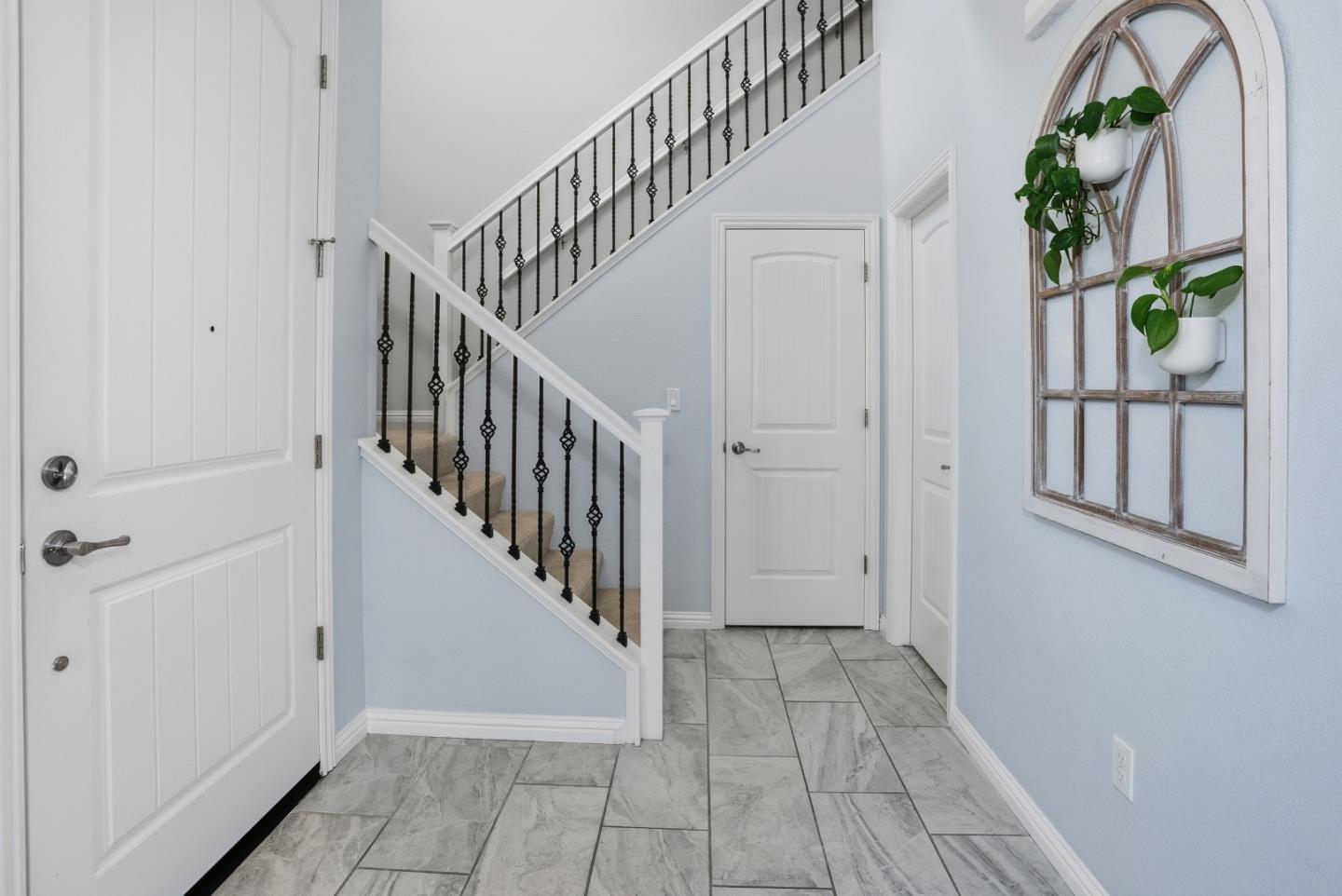 Detail Gallery Image 5 of 41 For 200 Gold Ct, Scotts Valley,  CA 95066 - 3 Beds | 2/1 Baths