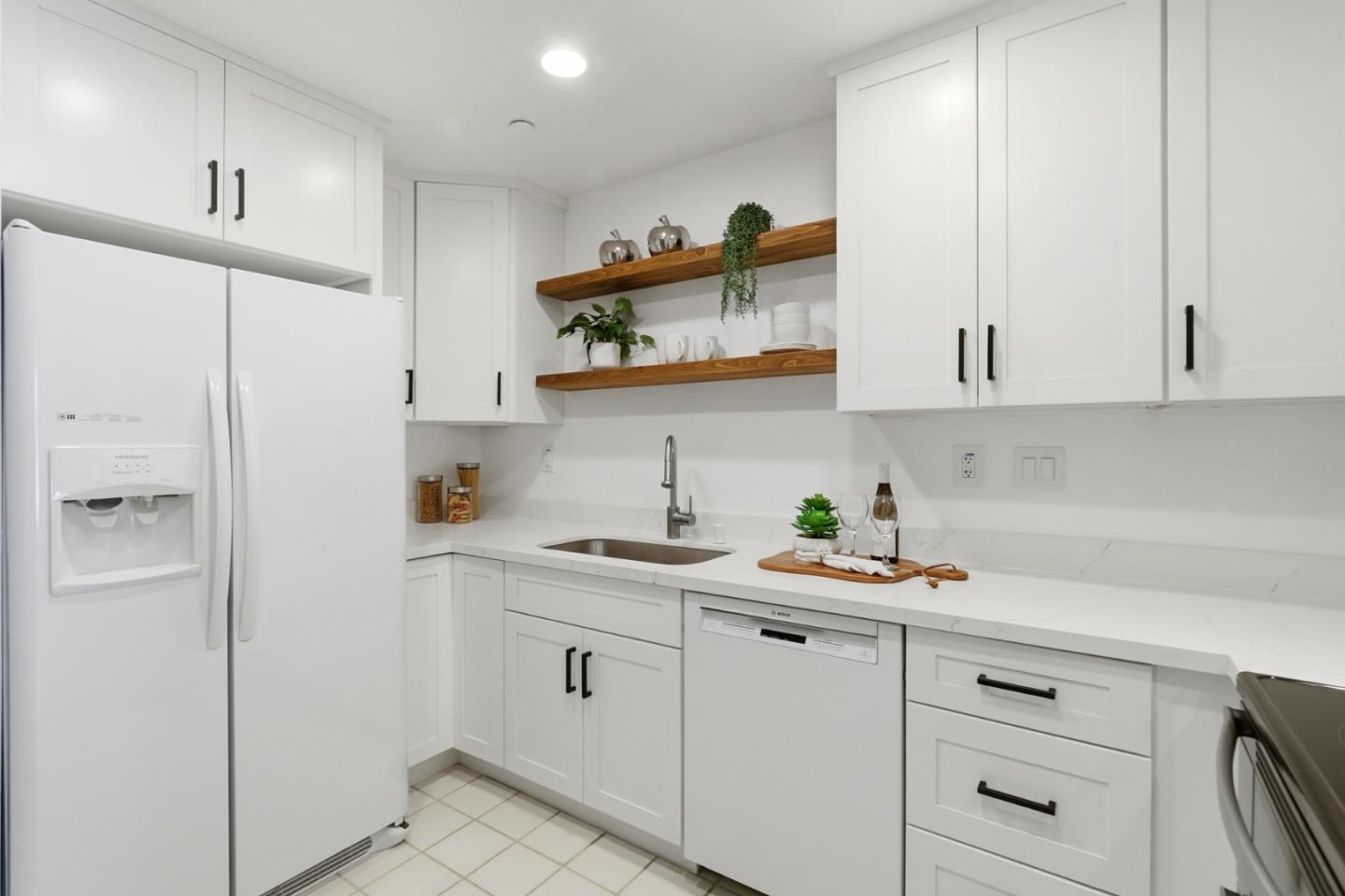 Detail Gallery Image 11 of 24 For 962 Belmont Ter #9,  Sunnyvale,  CA 94086 - 2 Beds | 2/1 Baths