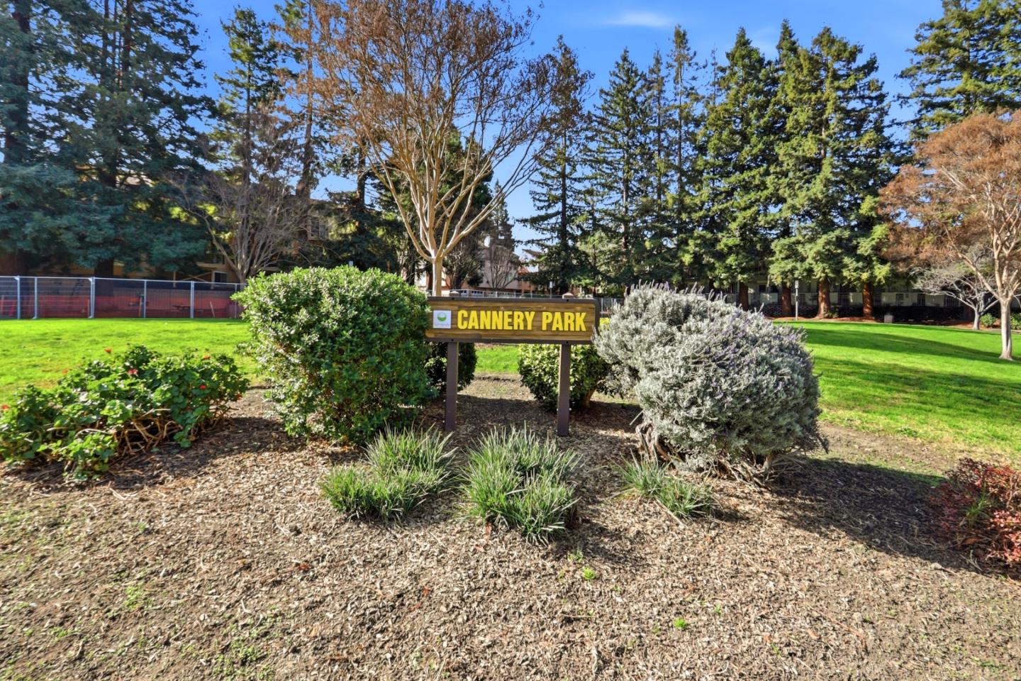 Detail Gallery Image 23 of 24 For 962 Belmont Ter #9,  Sunnyvale,  CA 94086 - 2 Beds | 2/1 Baths