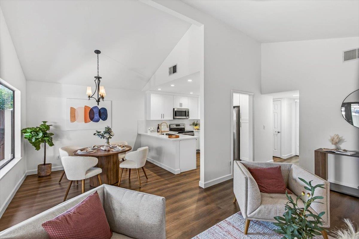 Detail Gallery Image 4 of 28 For 4642 Columbia River Ct, San Jose,  CA 95136 - 3 Beds | 2 Baths