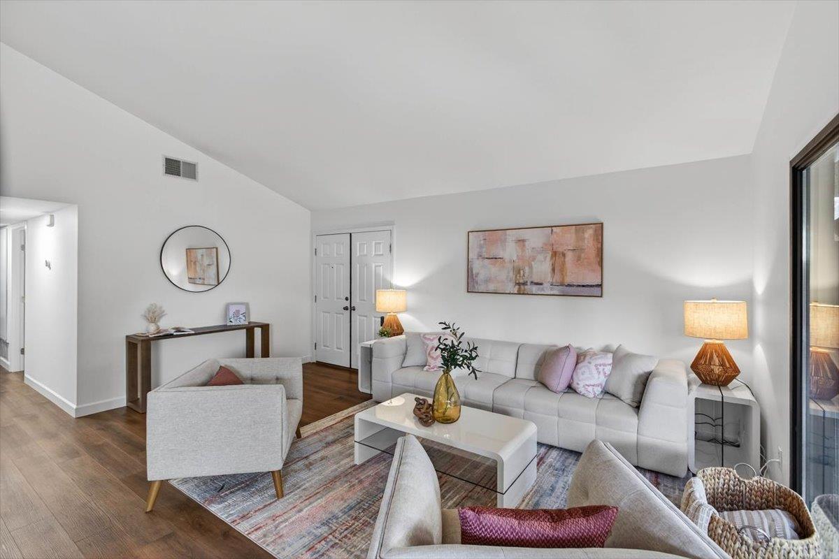 Detail Gallery Image 5 of 28 For 4642 Columbia River Ct, San Jose,  CA 95136 - 3 Beds | 2 Baths