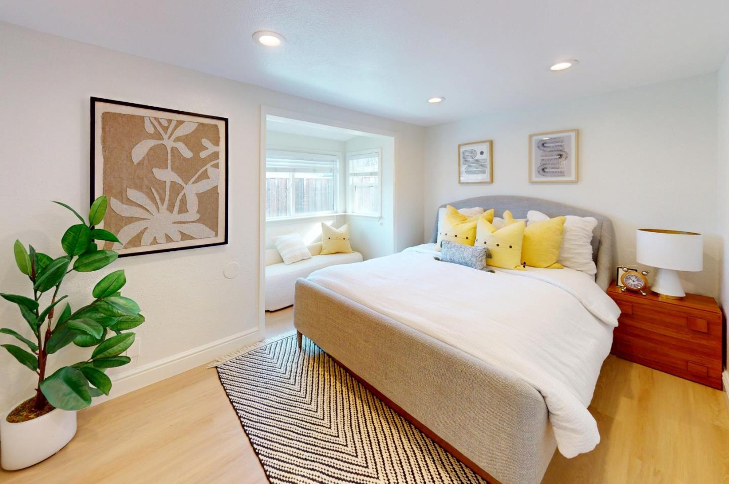 Detail Gallery Image 15 of 24 For 696 Lakehaven Dr, Sunnyvale,  CA 94089 - 5 Beds | 3 Baths