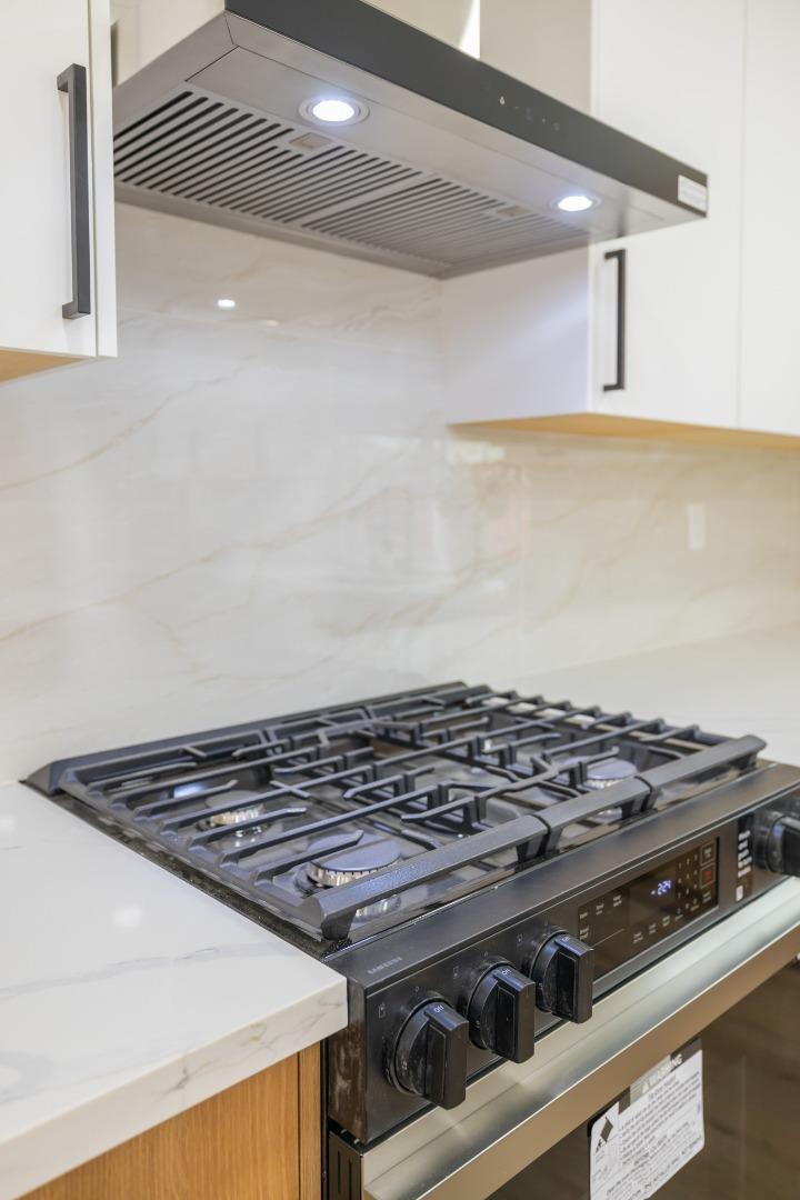 Detail Gallery Image 13 of 60 For 68 N Midway St, Campbell,  CA 95008 - 4 Beds | 3/1 Baths