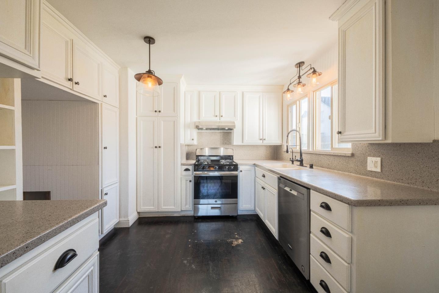 Detail Gallery Image 12 of 35 For 89 Clark St, Salinas,  CA 93901 - 2 Beds | 1 Baths