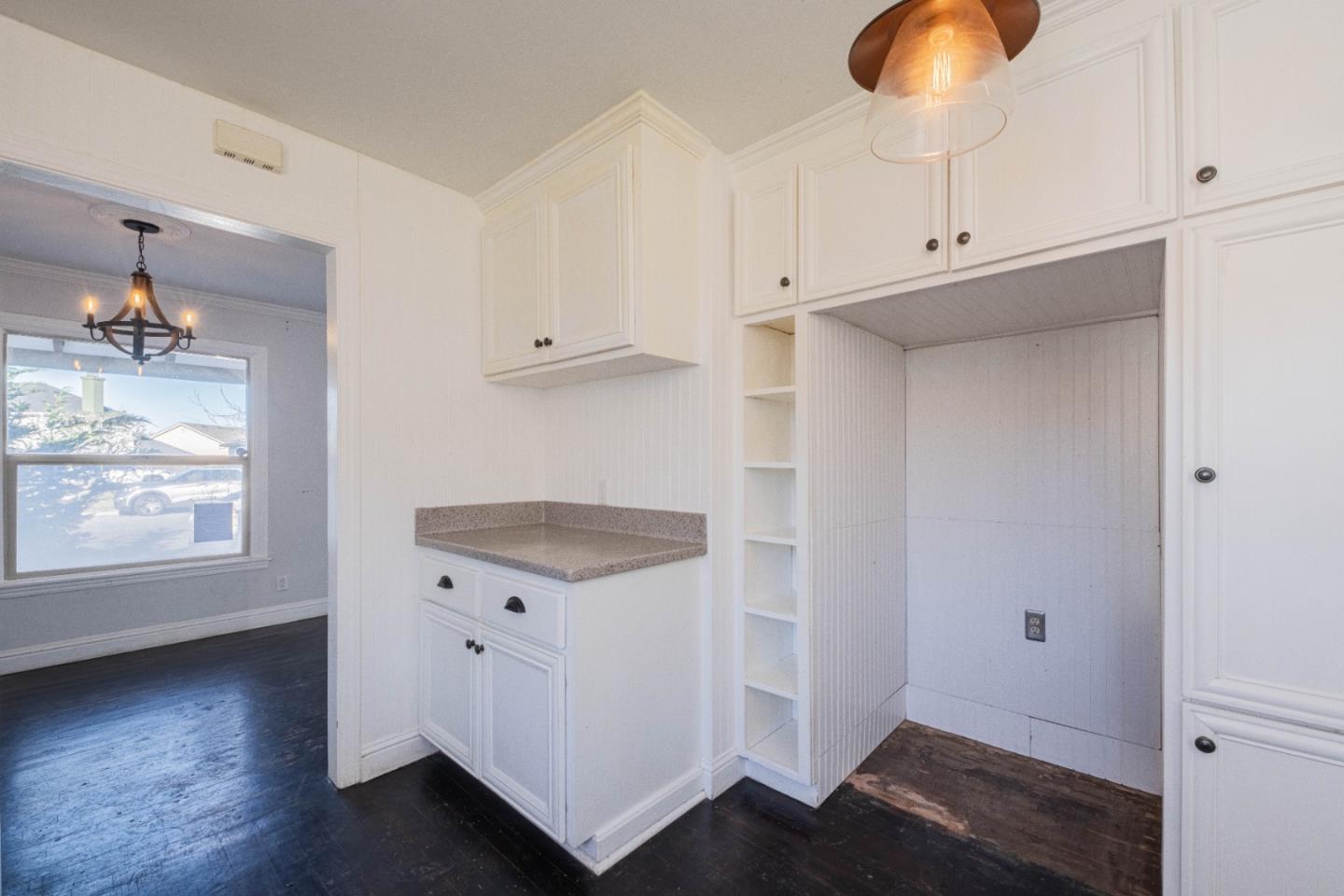 Detail Gallery Image 14 of 35 For 89 Clark St, Salinas,  CA 93901 - 2 Beds | 1 Baths