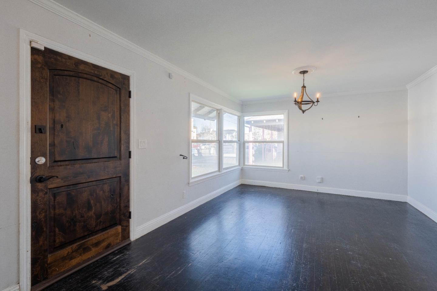 Detail Gallery Image 6 of 35 For 89 Clark St, Salinas,  CA 93901 - 2 Beds | 1 Baths