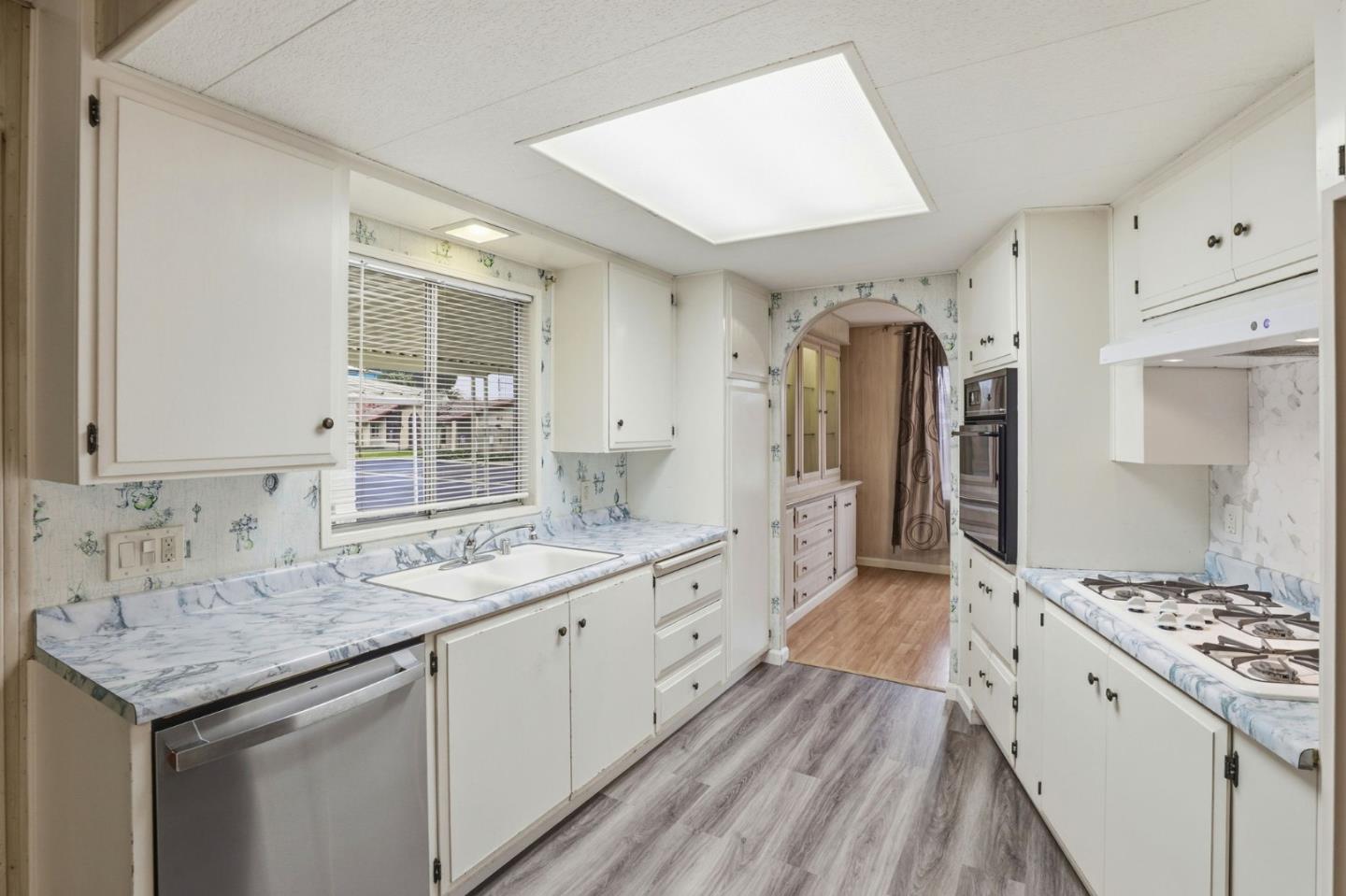 Detail Gallery Image 10 of 34 For 500 W 10th St, Spc#177 #177,  Gilroy,  CA 95020 - 2 Beds | 2 Baths
