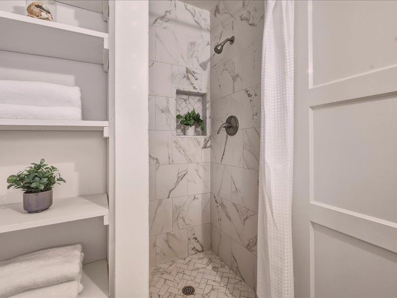 Detail Gallery Image 17 of 31 For 218 Wilkes Cir, Santa Cruz,  CA 95060 - 1 Beds | 1 Baths